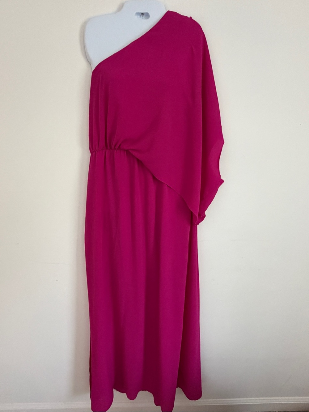 Women’s One-Shoulder Fuchsia Maxi Dress